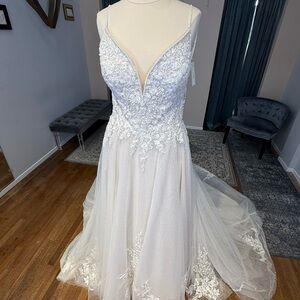 Mori Lee Elegant White Wedding Dress